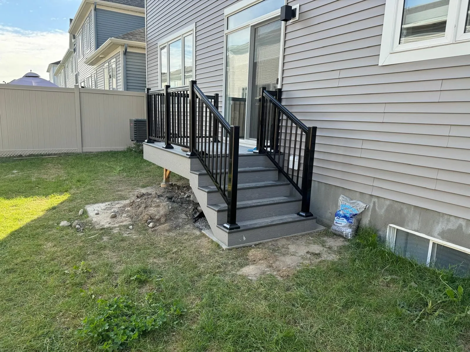Custom composite deck Orléans Ottawa