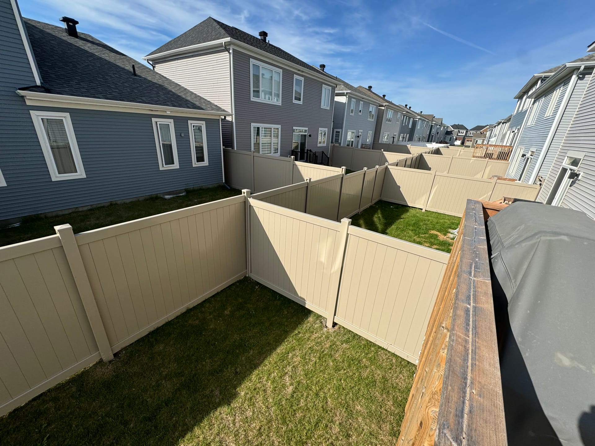 Fencing installation Ottawa